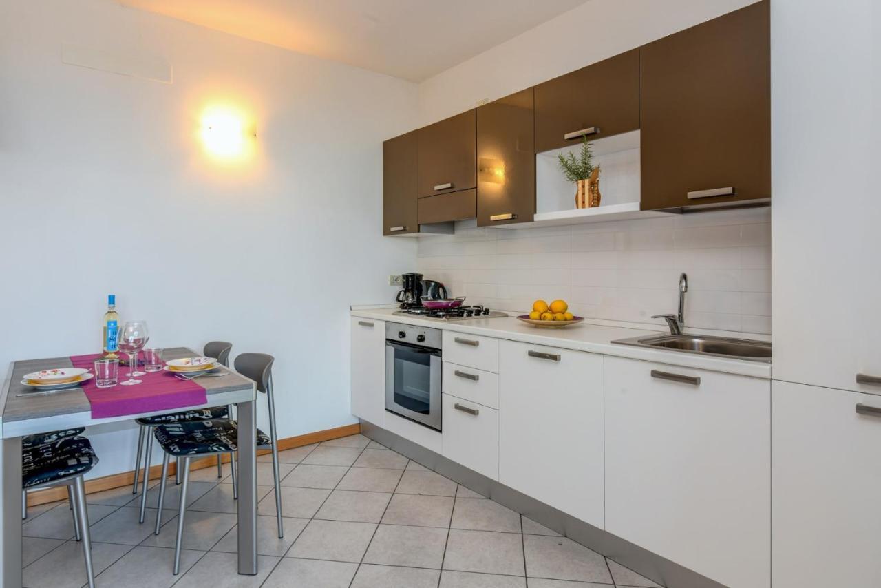 6 Happiness Appartement Toscolano Maderno Buitenkant foto
