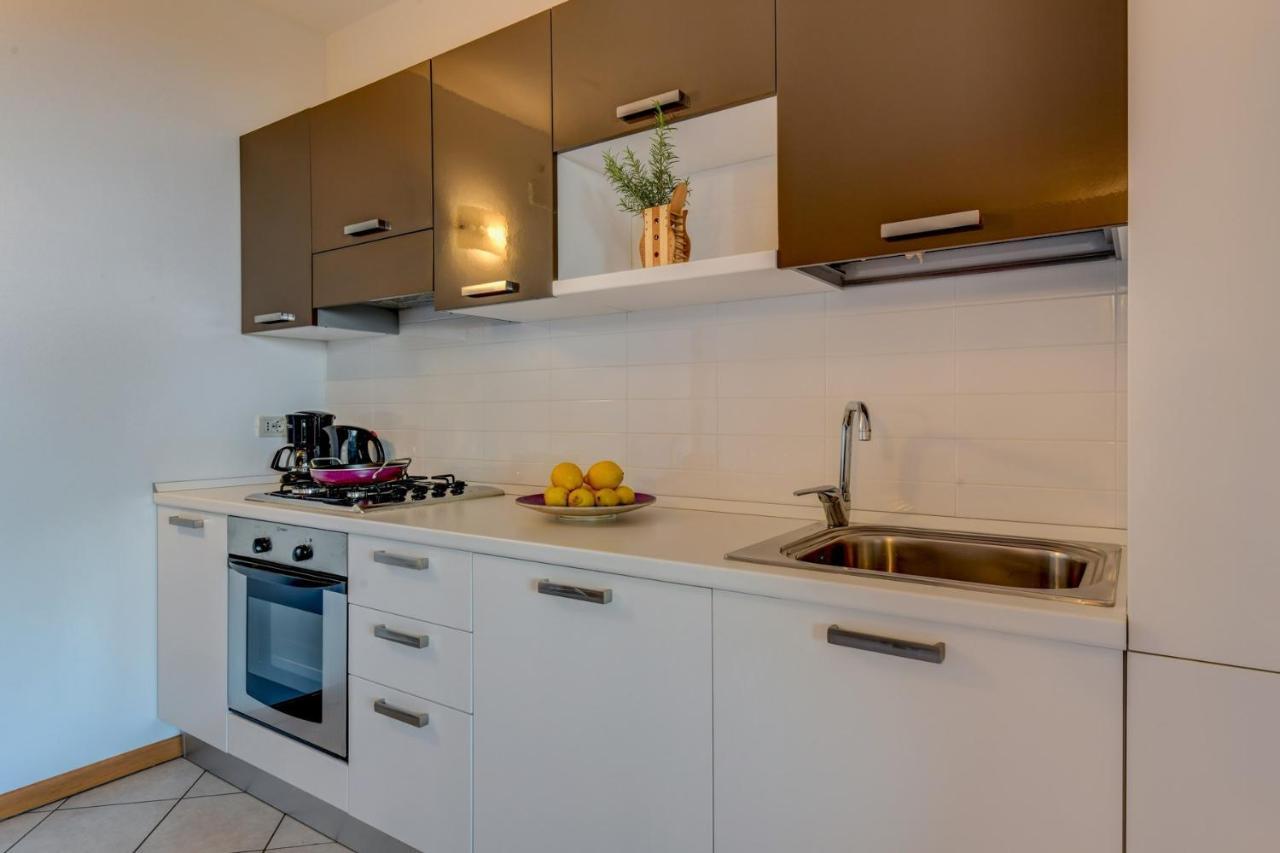 6 Happiness Appartement Toscolano Maderno Buitenkant foto